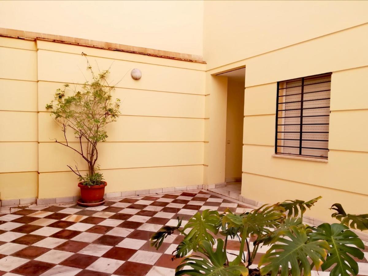 Apartamento San Luis. Plaza De Parking Gratis!!! Sevilla Exteriér fotografie
