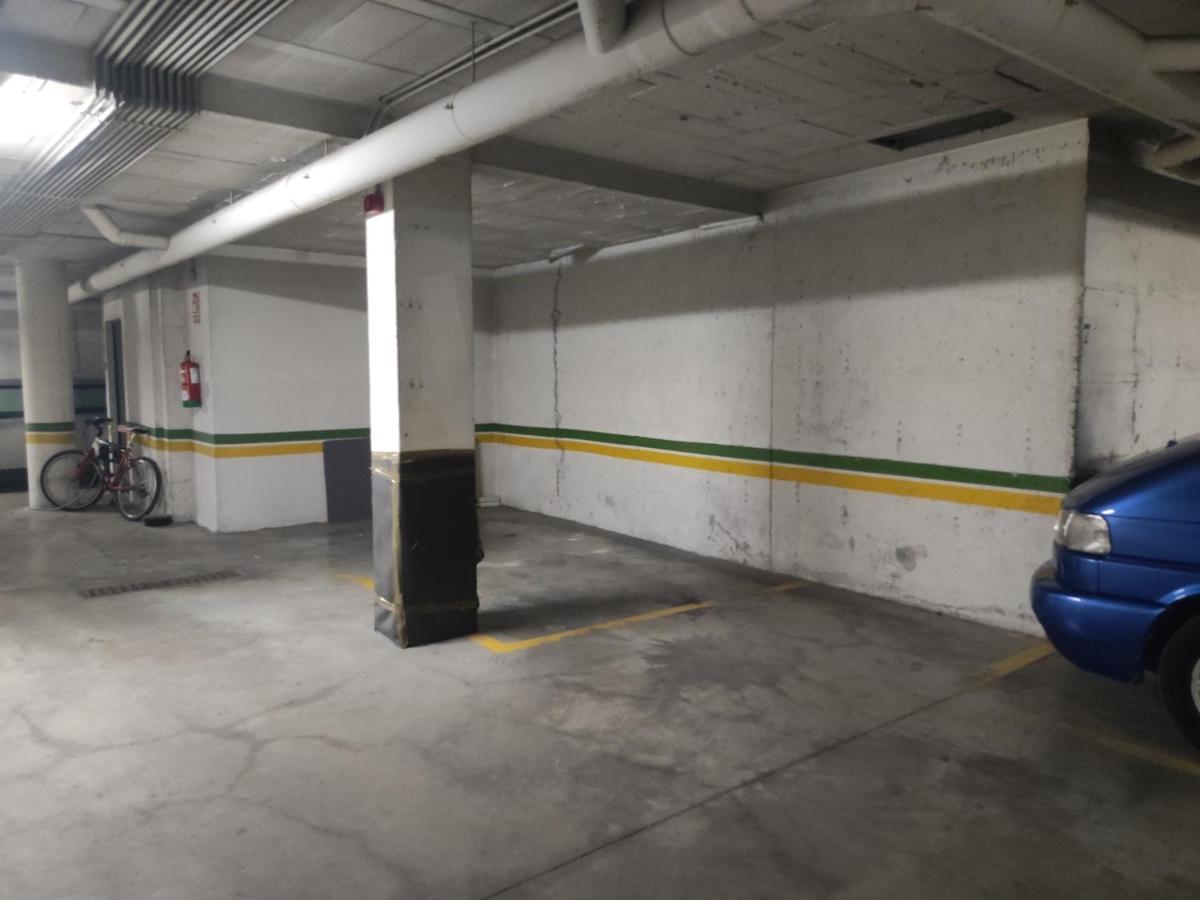 Apartamento San Luis. Plaza De Parking Gratis!!! Sevilla Exteriér fotografie