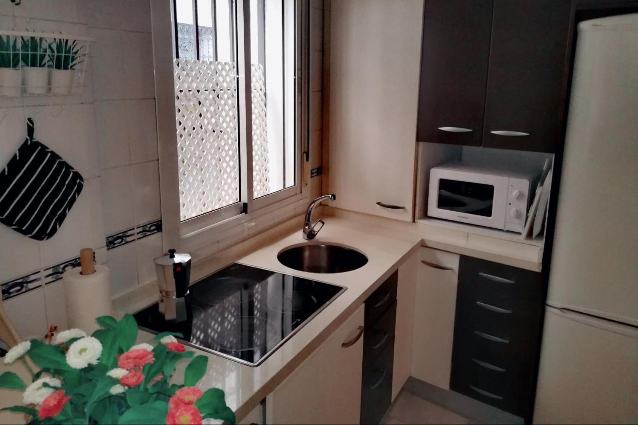 Apartamento San Luis. Plaza De Parking Gratis!!! Sevilla Exteriér fotografie